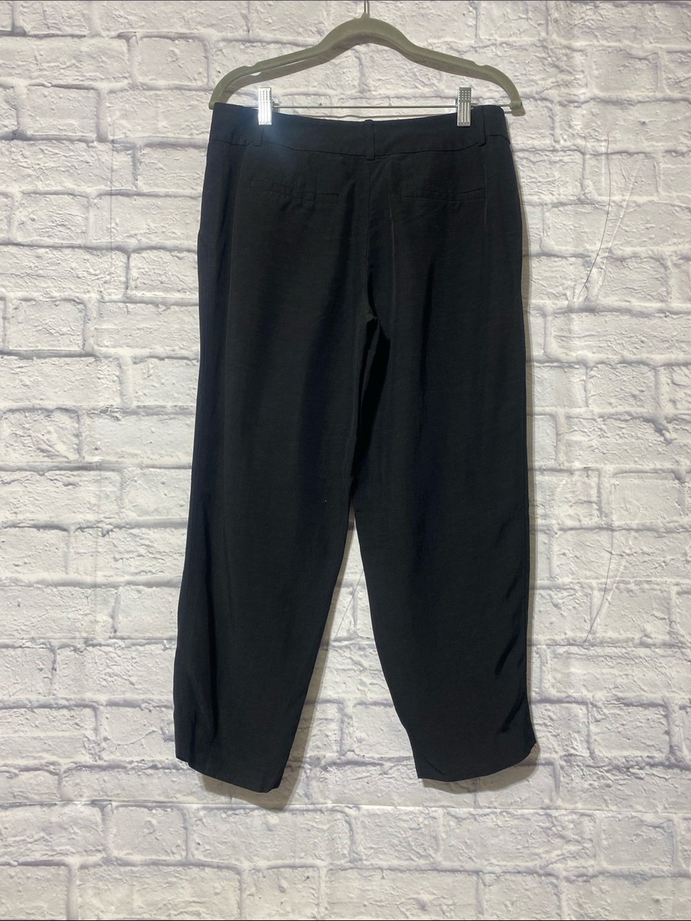 Ann Taylor Black Cropped Straight-Leg Trousers